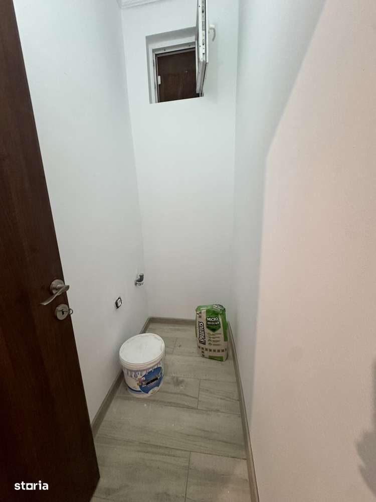 Vand apartament 2 camere, renovat, central-Turnul de Apa-8