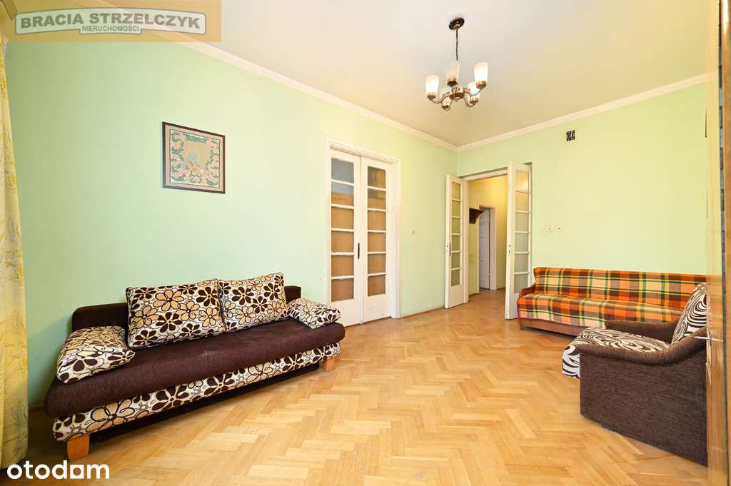 Przedwojenne mieszkanie 3,3 m wysokości-3