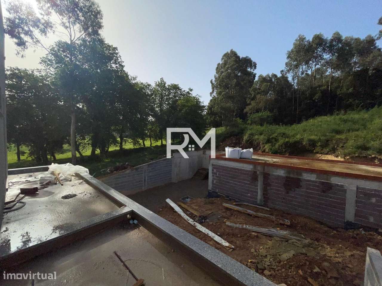 NOVO EMPREENDIMENTO DE MORADIAS EM BANDA | VALONGO-22