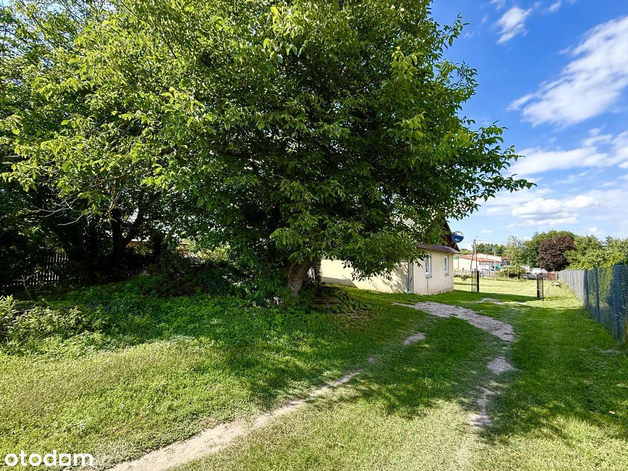 Dom z dwiema działkami – z bezpośrednim dojazdem z drogi asfaltowej!-14