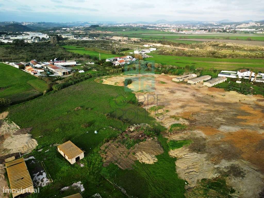 Terreno com 47960m2 para indústria e logística, em RAL, SIntra-2