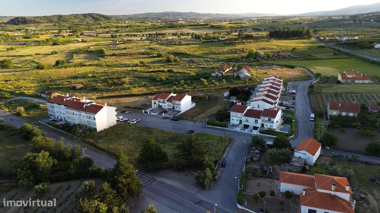 LOTE 10 | 506 m2 - Terreno Urbano para Construção de moradia geminada - Grande imagem: 3/19