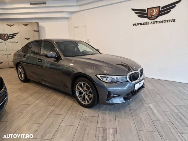 BMW Seria 3 330d xDrive AT - 2