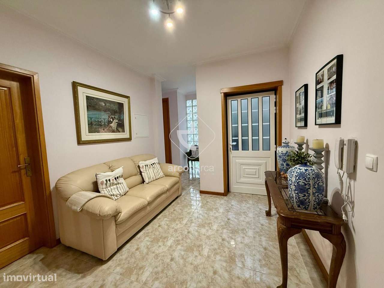 Moradia T4 com piscina - Arcos de Valdevez-14