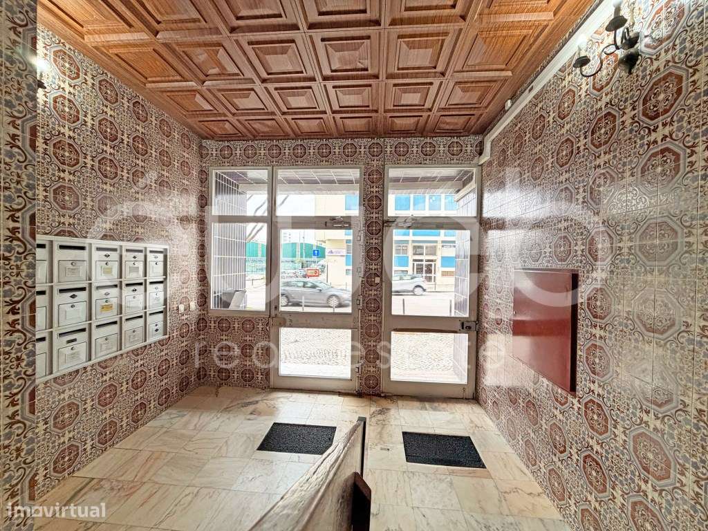 Apartamento T4, Bonfim, Setúbal-38