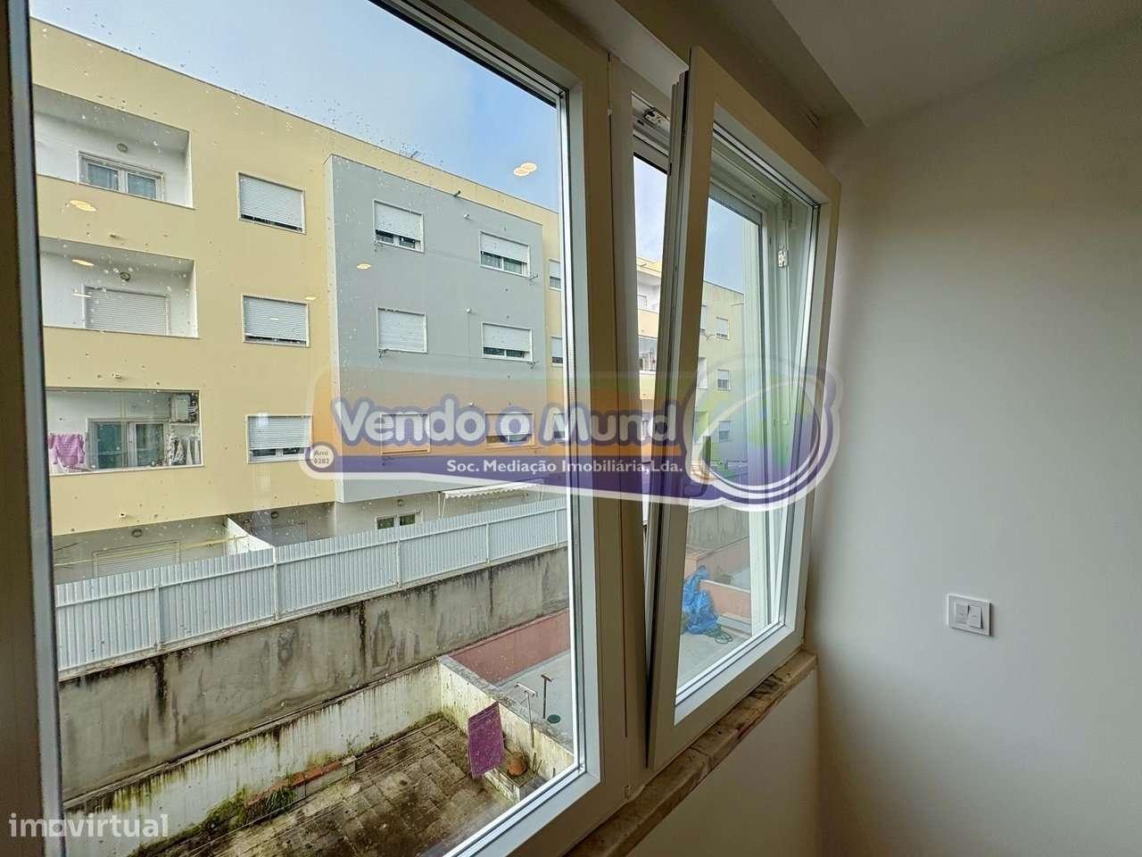 Apartamento T3 em Camarate - Loures (LXLR041) - Grande imagem: 4/33