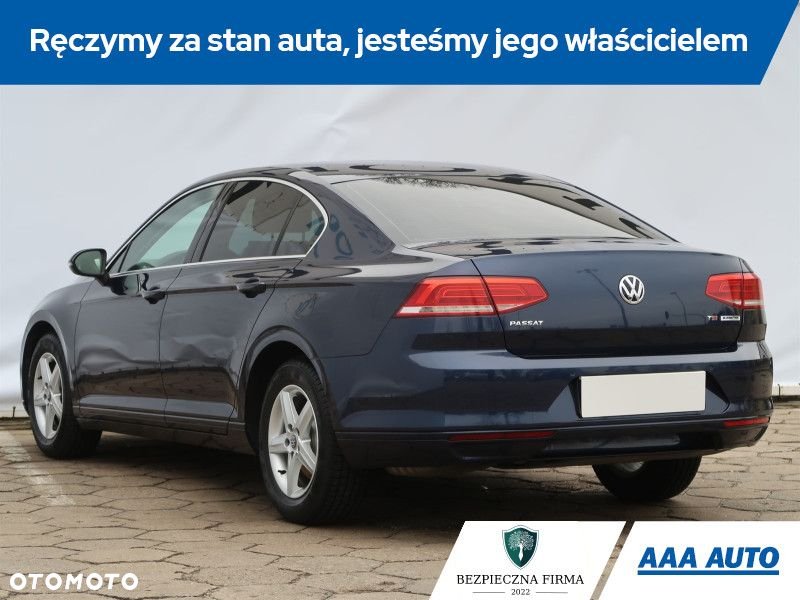 Volkswagen Passat - 5