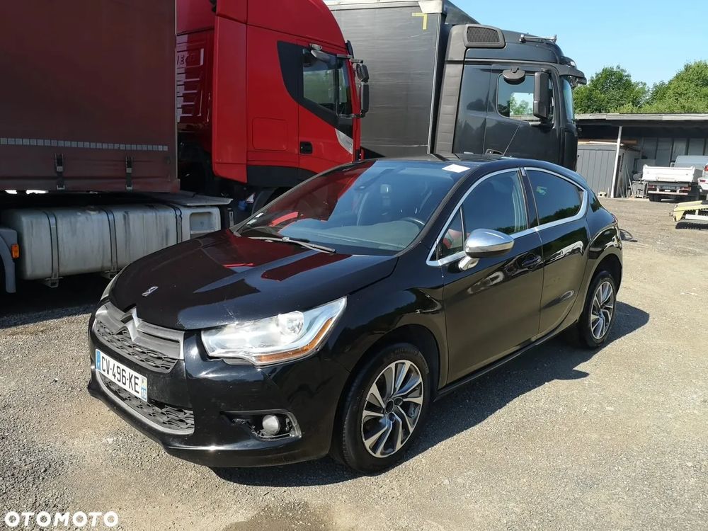 Citroën DS4 1.6 HDi SoChic 2013