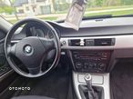 BMW Seria 3 318i - 15