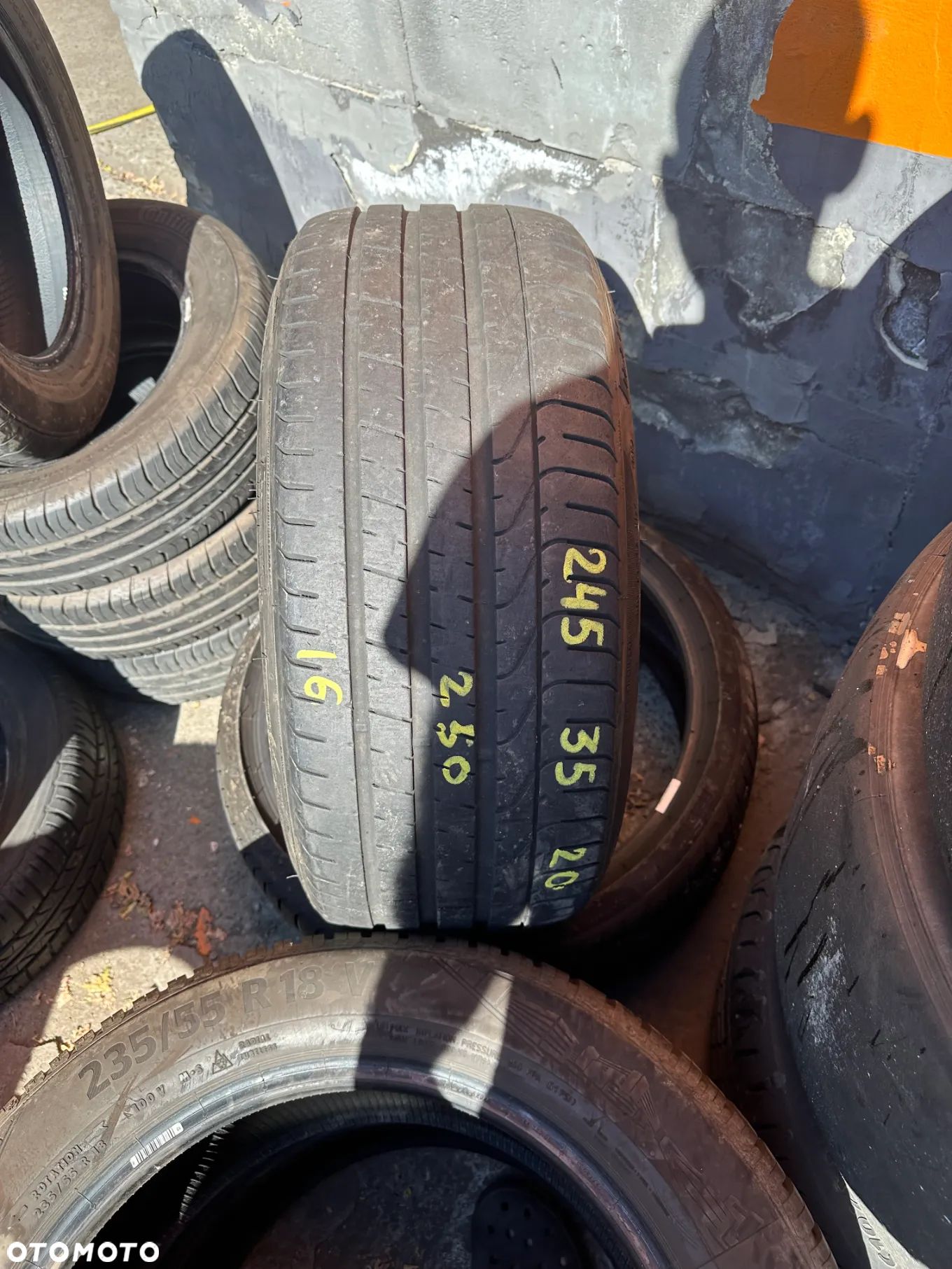 245/35x20 Pirelli - 1