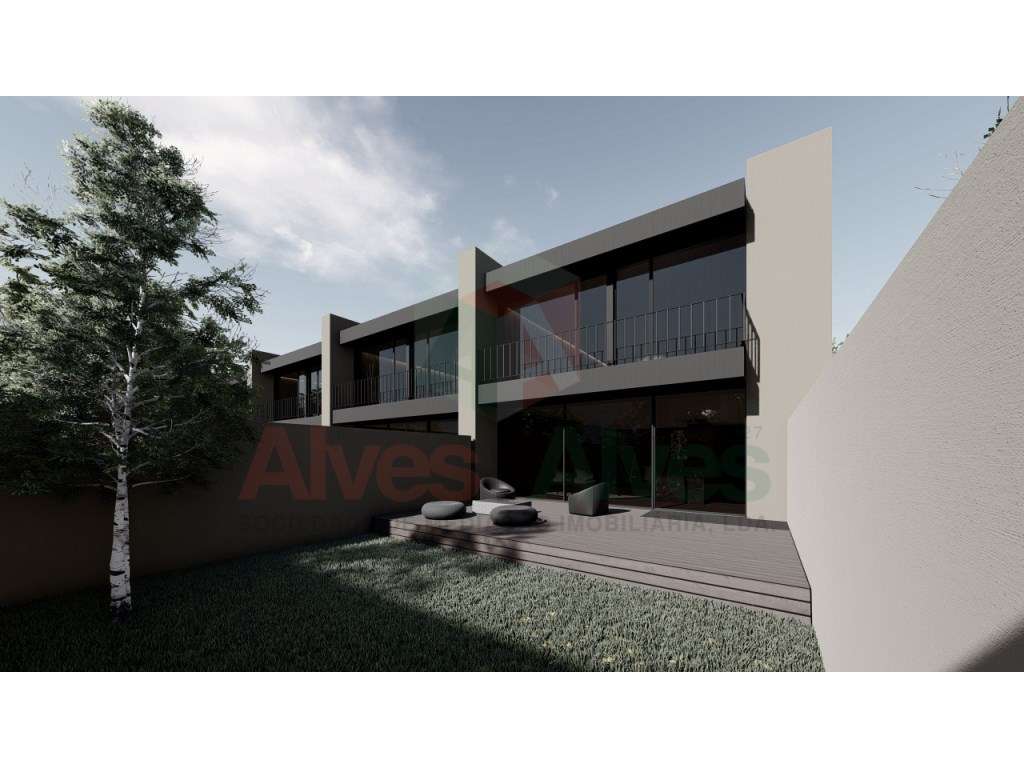 Moradia - 3 Frentes - Em construção-S. Pedro da Cova - Grande imagem: 4/17