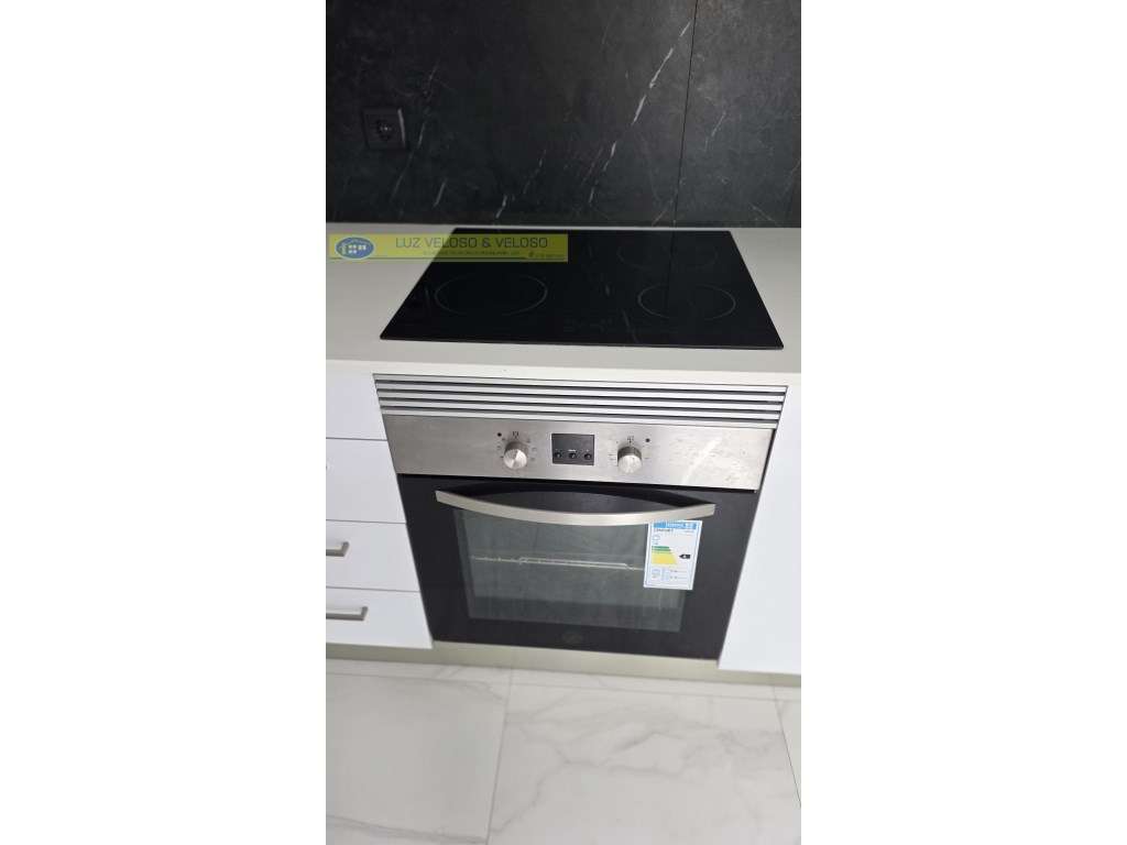 T2 Amadora REMODELADO, 2 frentes, 1 Marquise, 1 Varanda-8