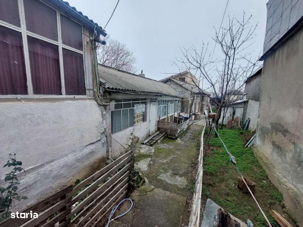 Casa batraneasca str Romana-3