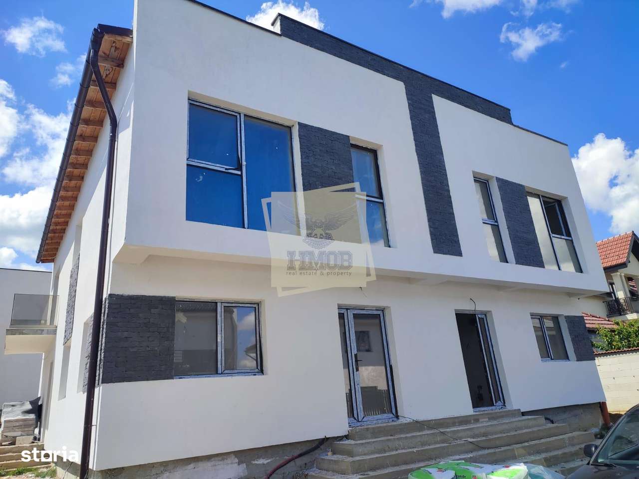 Casa construita cu 4 camere 2 bai in zona Calea Cisnadiei - Imagine principală: 4/13