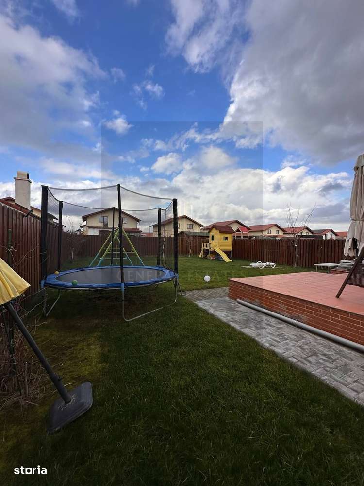 Casă modernă de vânzare în Cristian, Brașov-5