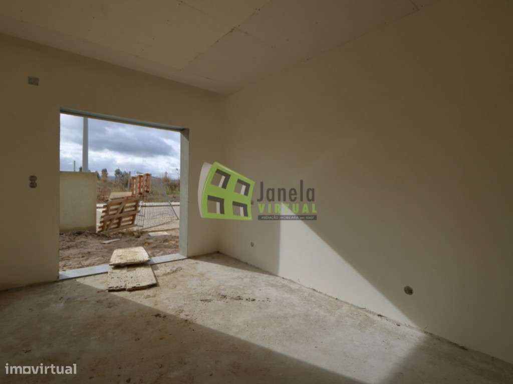 Moradia Isolada Térrea T4 - Quinta do Anjo - Grande imagem: 5/16