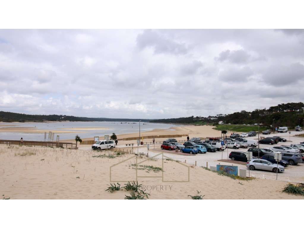 Casa de Madeira, em lote com 400m2, na Lagoa de Albufeira - Sesimbra-36