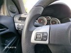 Opel Astra III GTC 1.6 Cosmo - 22