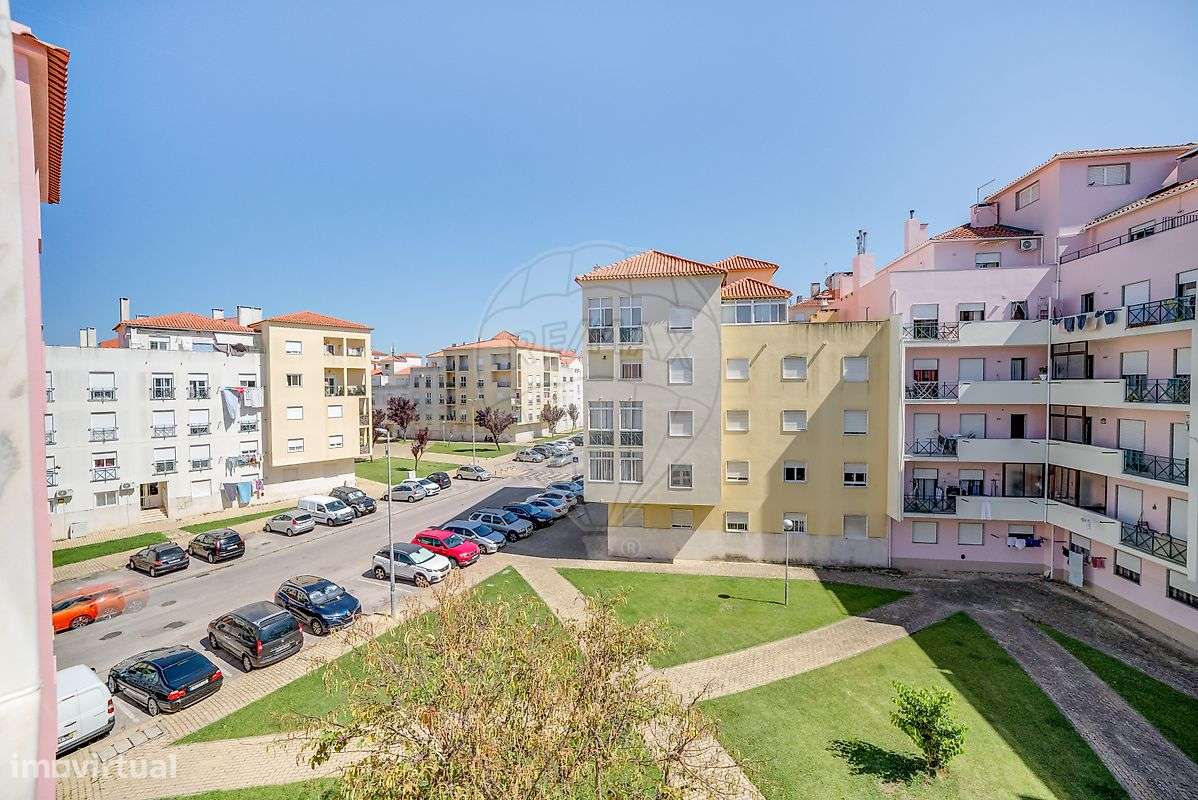 Apartamento T3 para venda na Quinta do Conde-20