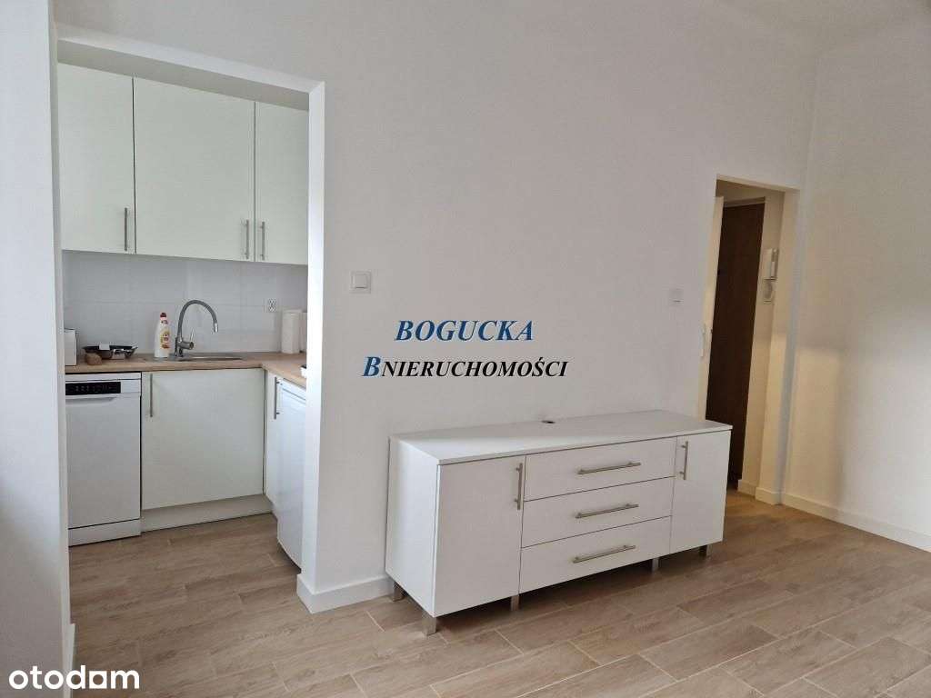 Centrum-Al.Wyzwolenia,1pok.-śliczne,meble,2500 Pln