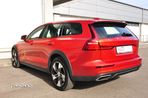 Volvo V60 Cross Country T5 AWD Geartronic Pro - 3