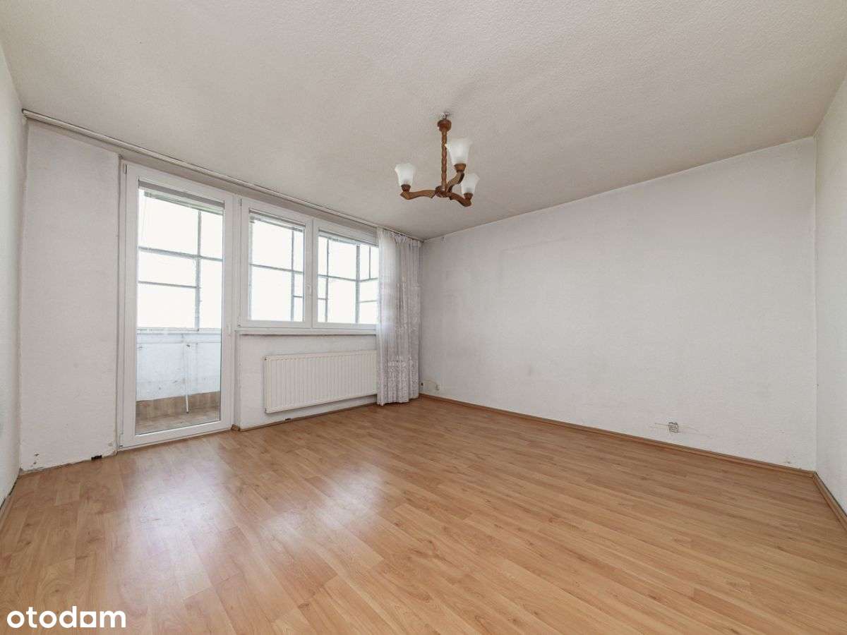 3 pokoje, metro Trocka 100m, Xii p, piękny widok-1