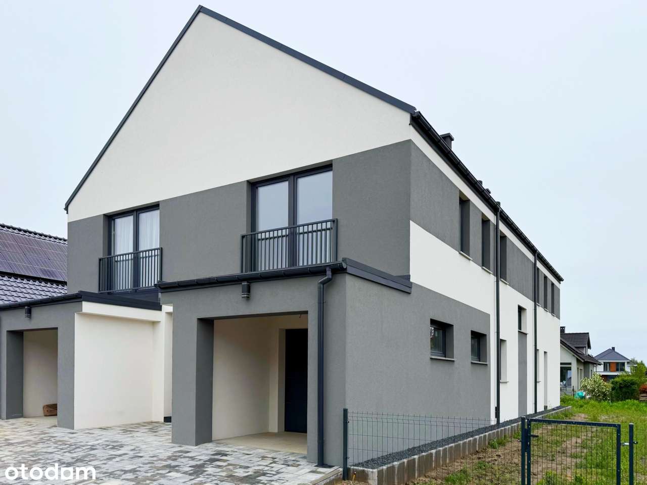 Dom z funkcjonalnym układem Dobrzykowice | Brak skosów | +Strych 38 m²