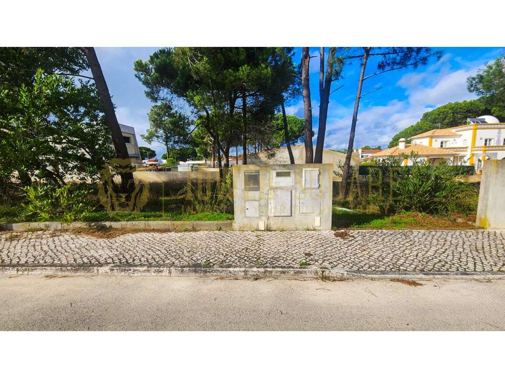 Terreno em Lagoa de Albufeira-5