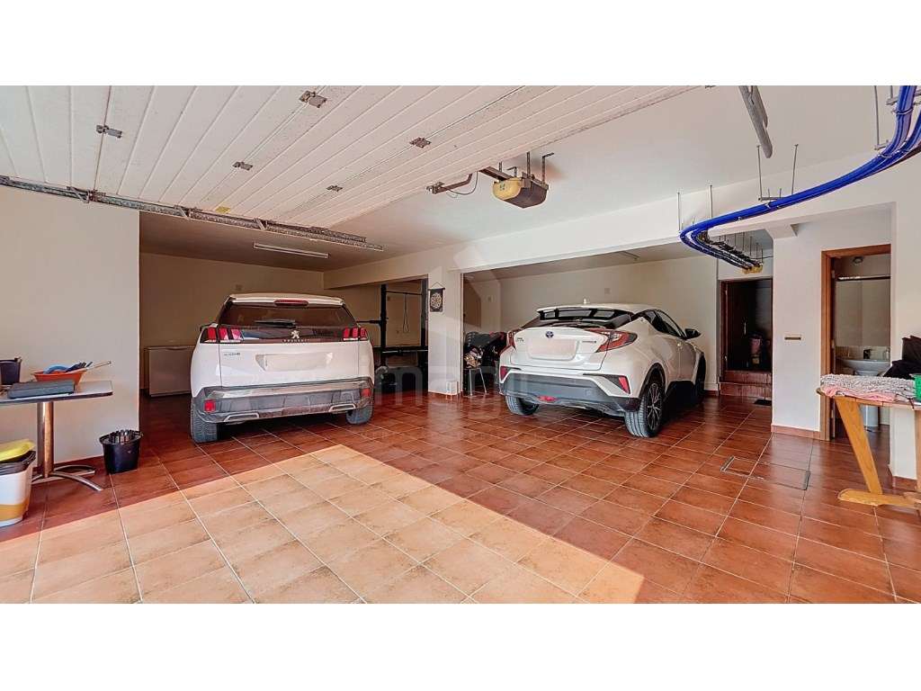 Moradia T4 isolada, usada, Encarnação - Mafra-37