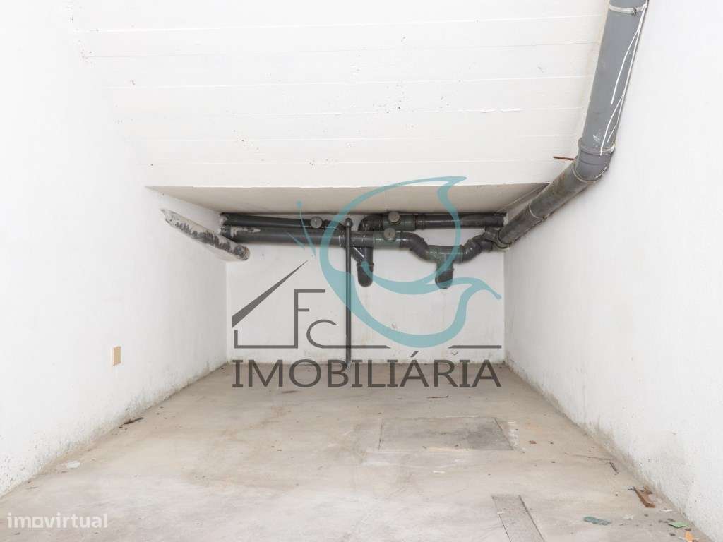 Garagem com anexo em Setúbal - Grande imagem: 4/14