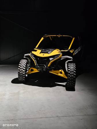 Can-Am Maverick - 3