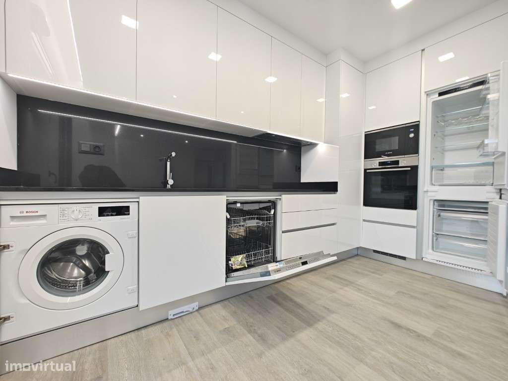 Apartamento junto à Praia da Consolação para arrendamento anual - Grande imagem: 3/13