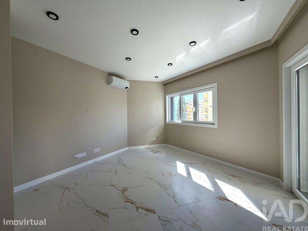 Apartamento T2 em Armação de Pêra de 87,00 m2 - Grande imagem: 4/21