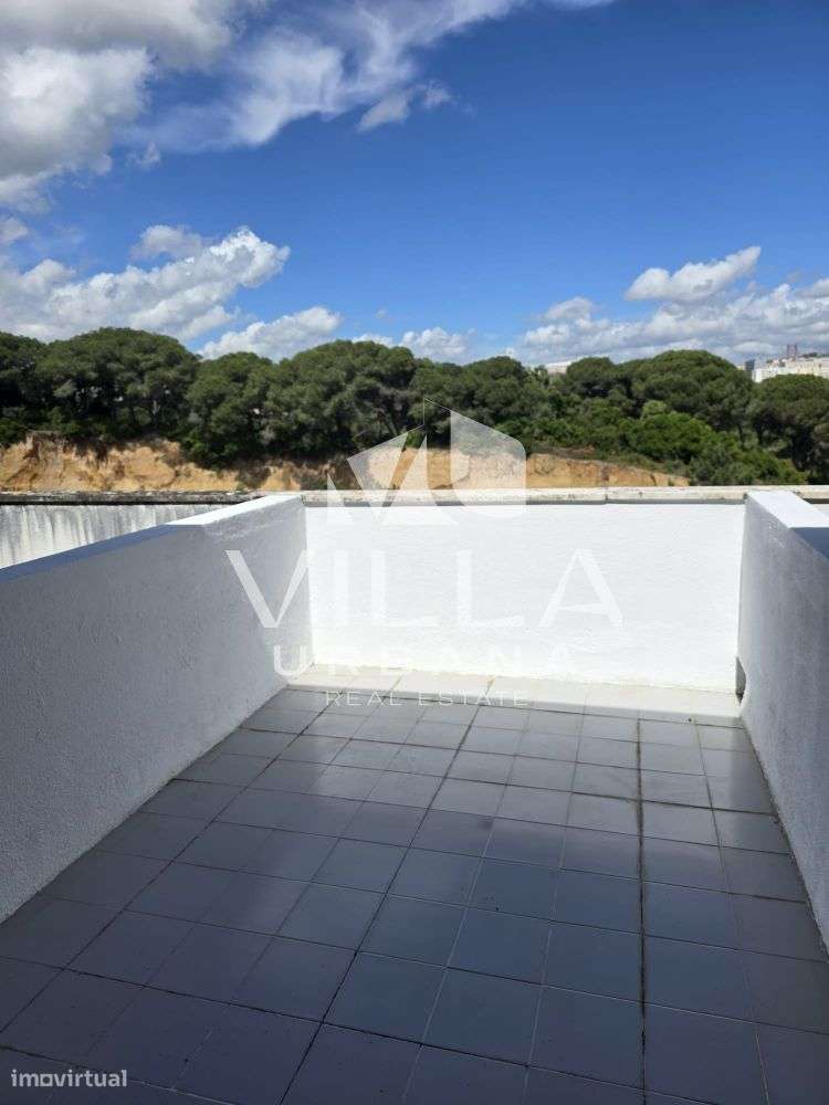 Apartamento T3, Remodelado no Feijó-22