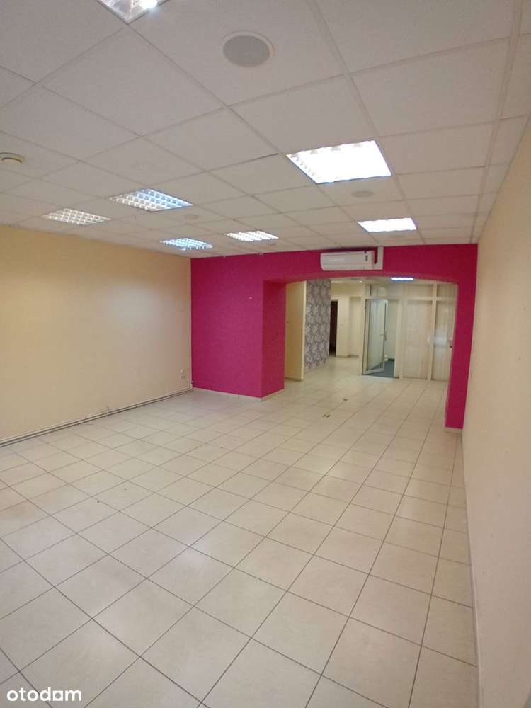 Lokal w centrum Żywca sprzedam-13