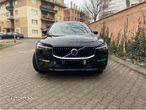 Volvo XC 60 B4 MHEV AT8 AWD Momentum Pro - 2