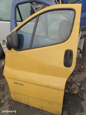 Drzwi lewy przód RENAULT TRAFIC żółte z 2003 roku - 2