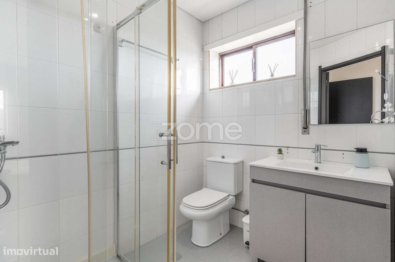 Apartamento T3 Remodelado Centro de Vila Verde-14