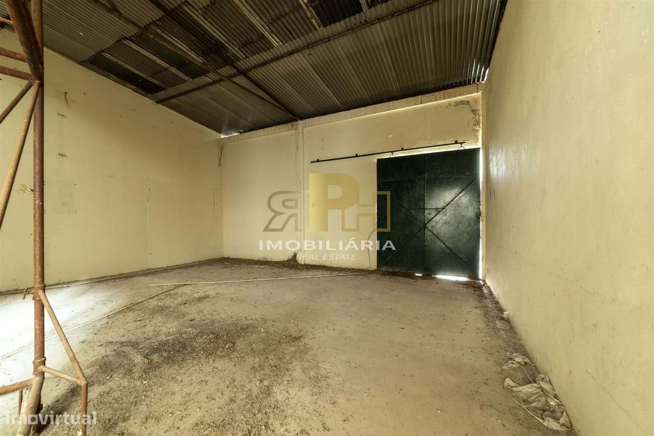 Armazém T6 Venda em Alcanhões,Santarém-11