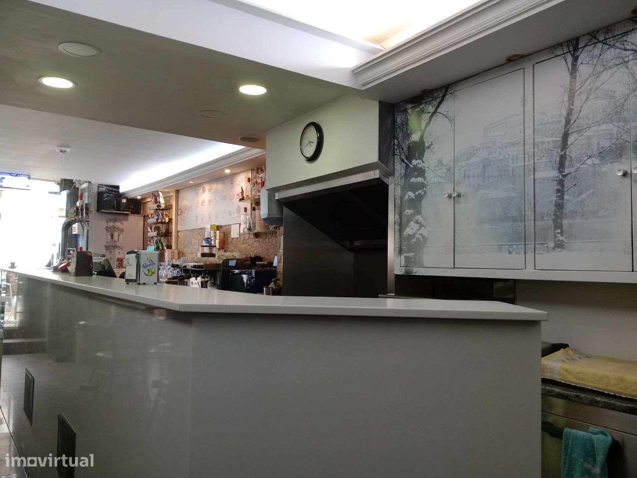 Trespasse de espaço comercial em pleno centro de Coimbra - Grande imagem: 4/14