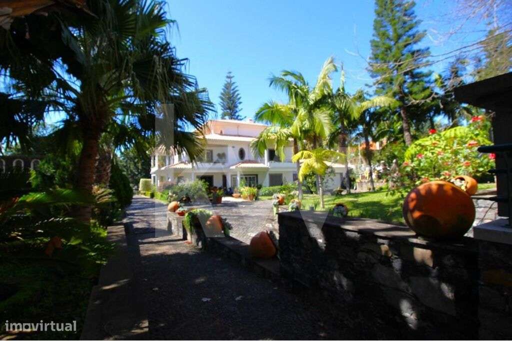 Esplêndida casa, ( 6 suites grandes), 4 salas grandes, 9 WC, cerca de - Grande imagem: 3/60