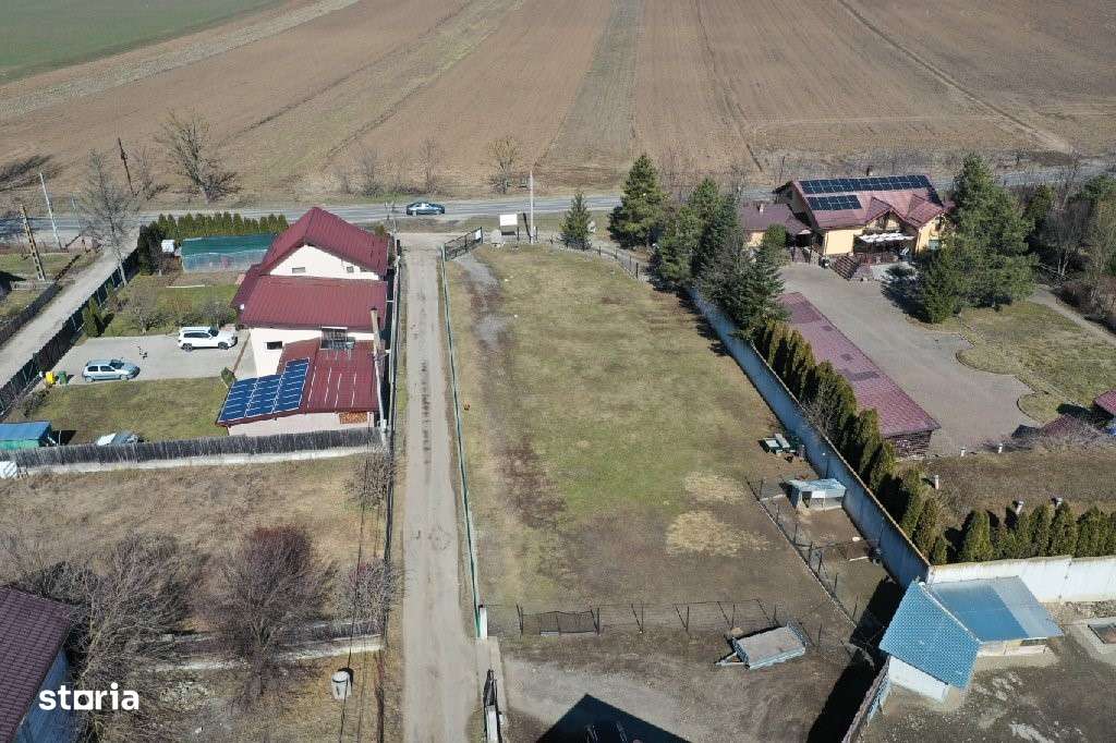 Micro-ferma cu 6500mp teren si hala la 15 min de Bacau.-0
