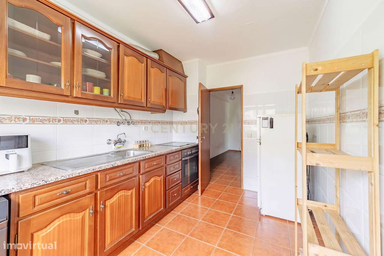 Apartamento T2 em Santarém - Oportunidade Única!-24