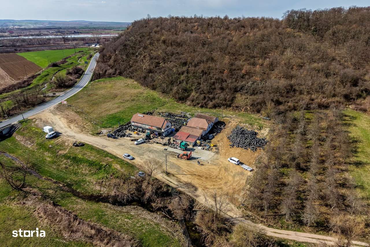 Oportunitate Investitie! Proprietate comerciala/industriala în Paulis-4