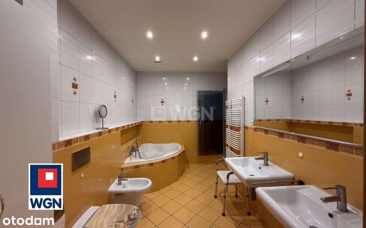 Dom, 345 m², Wrocław-5