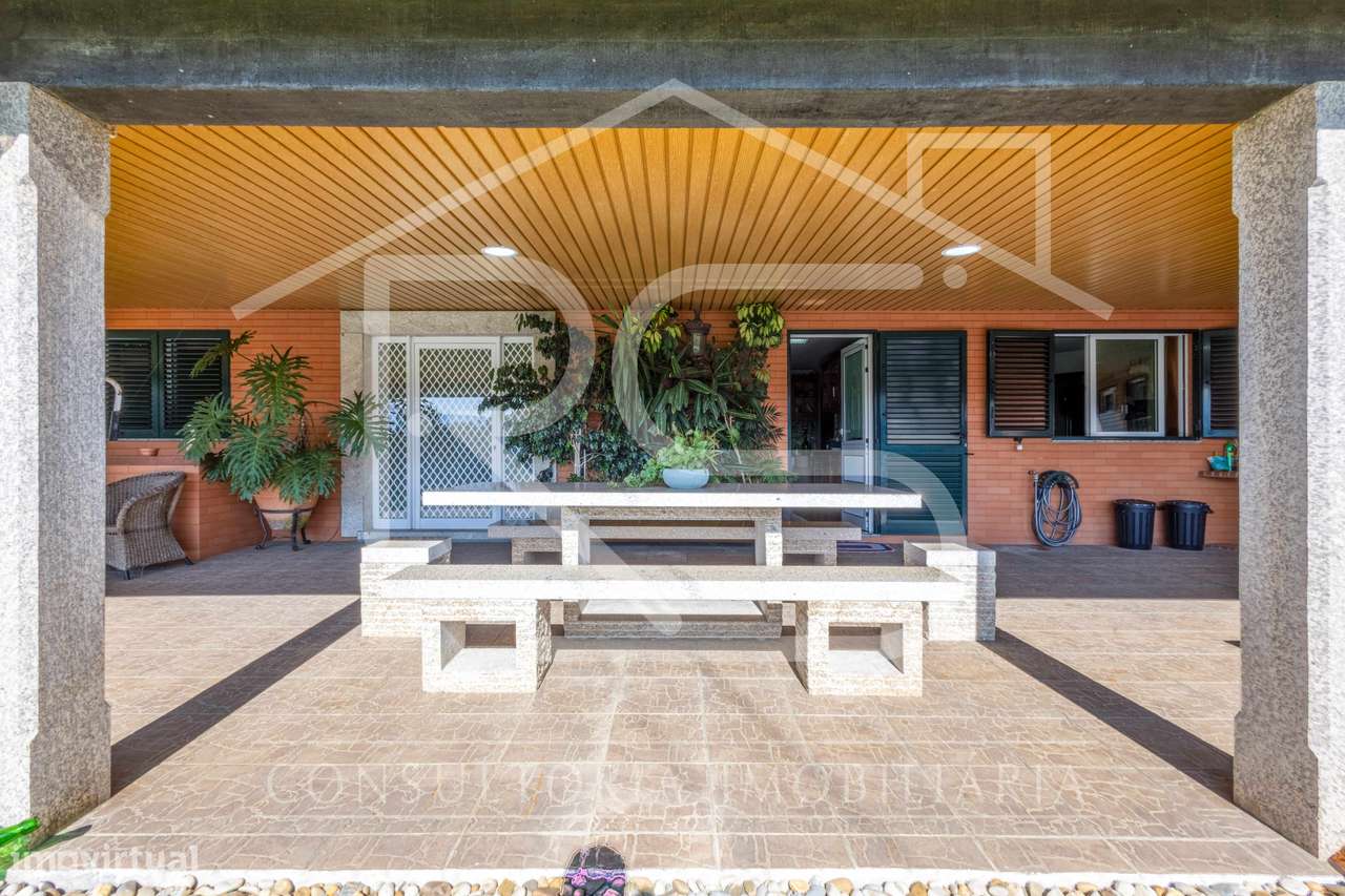 Moradia  T3 com Piscina, Landim, Famalicão-24