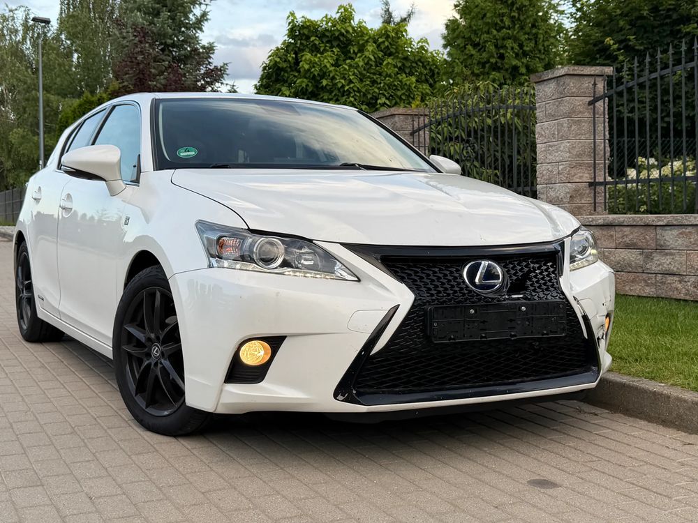 Lexus CT 200h Prestige 2015