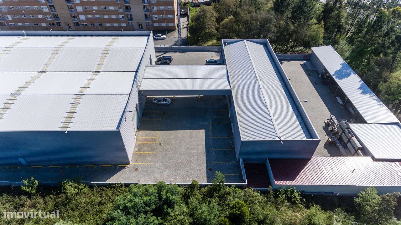 ARMAZÉM CENTRO NEGÓCIOS CAVACO 232 M2 - Grande imagem: 2/3