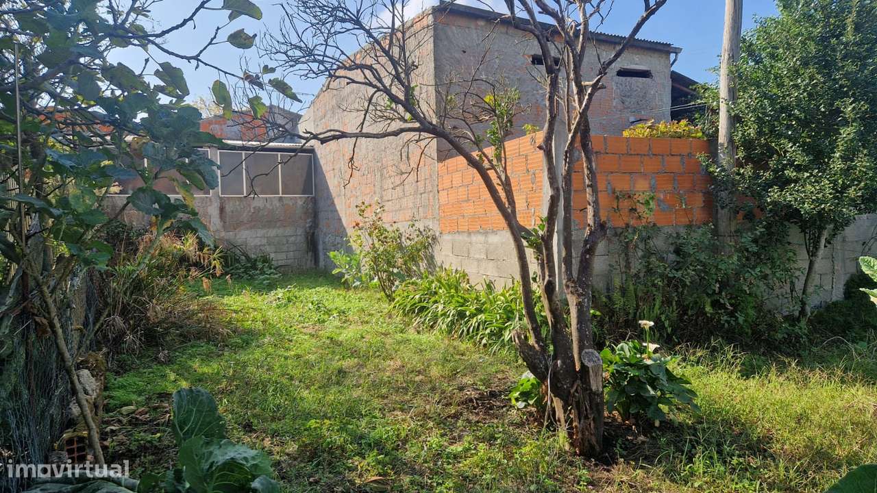 Moradia Térrea para Reconstrução em São Bernardo, Aveiro-20