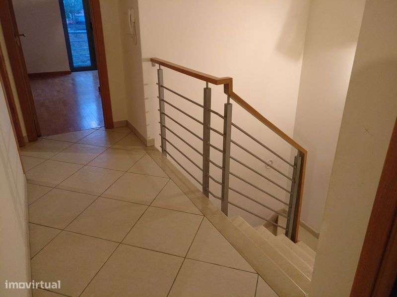 Vende-se moradia T3 centro de Pombal - Grande imagem: 5/10